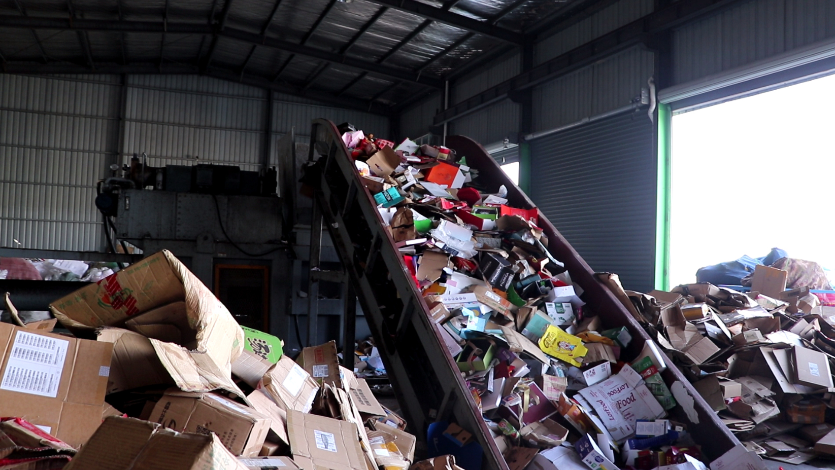 1672726866395797.jpg 智能垃圾分類(lèi)設(shè)備廠(chǎng)家.jpg